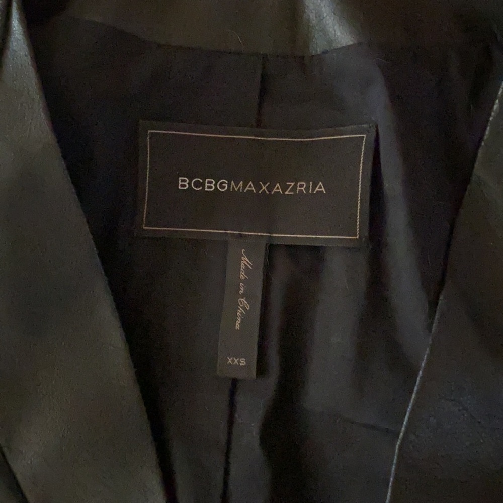 Leather jacket - Picture 2 of 3